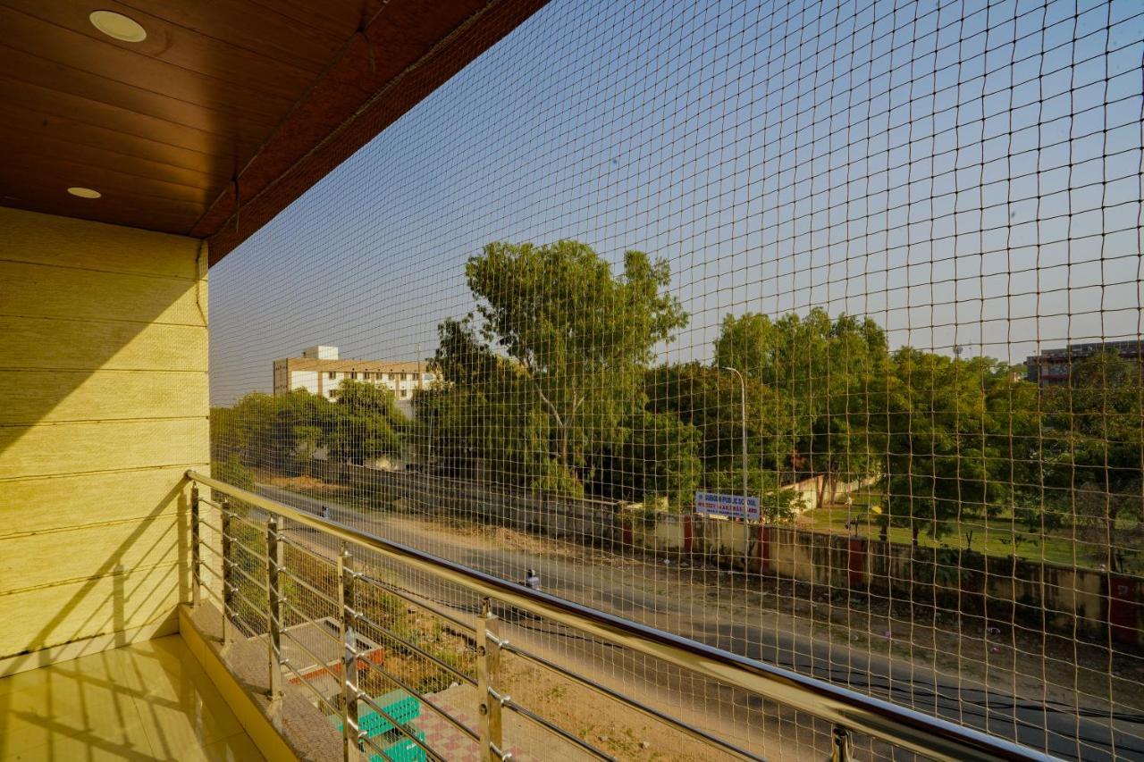 Hotel Cheelgadi Divisione di Divisione di Jaipur Esterno foto