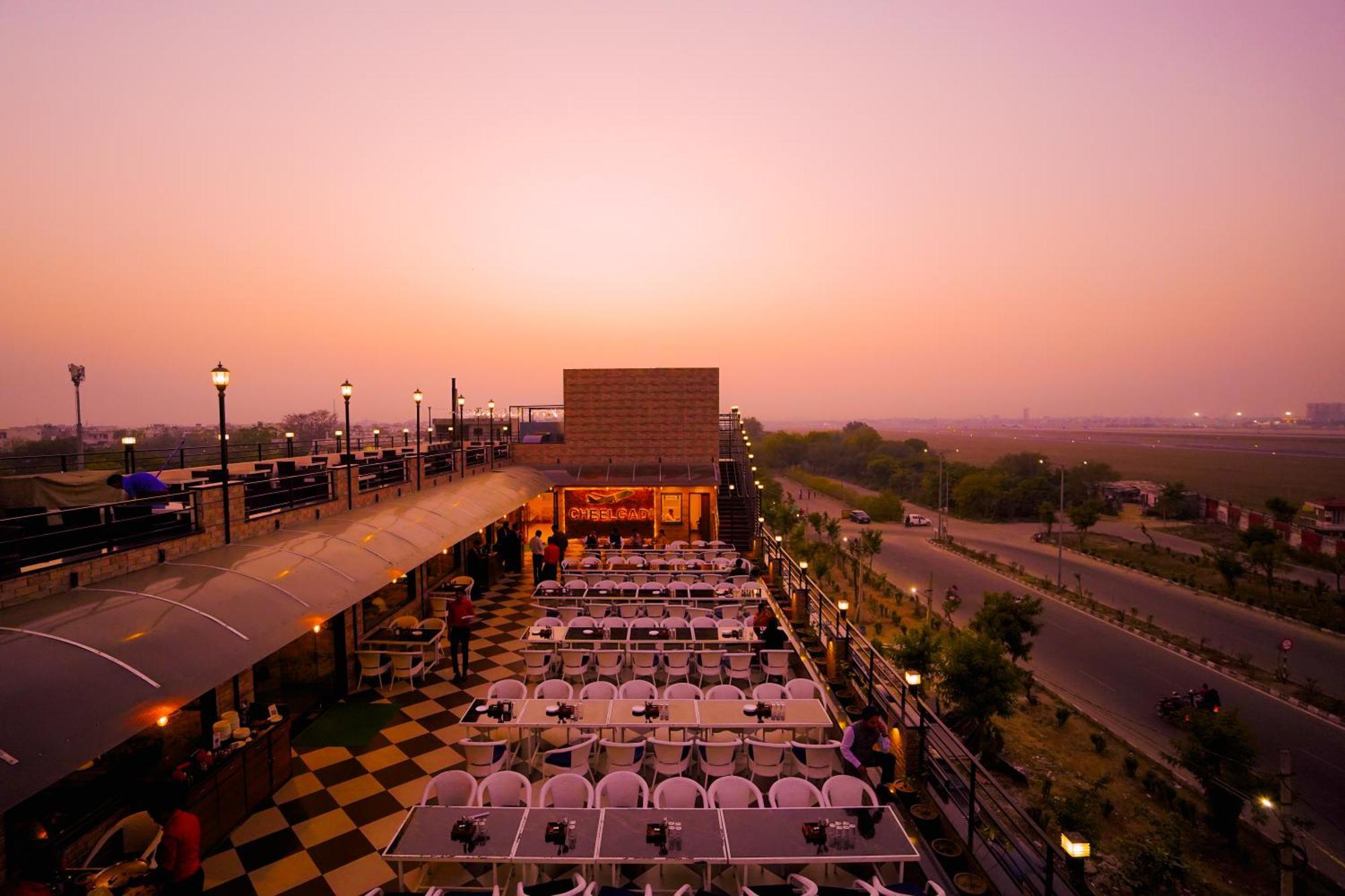 Hotel Cheelgadi Divisione di Divisione di Jaipur Esterno foto