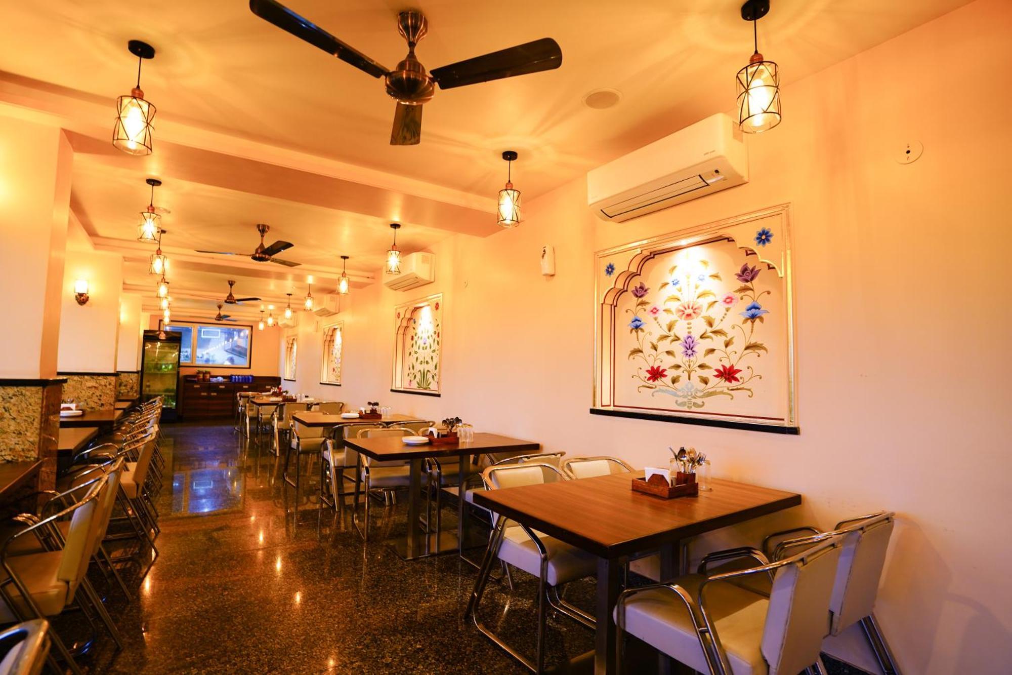 Hotel Cheelgadi Divisione di Divisione di Jaipur Esterno foto