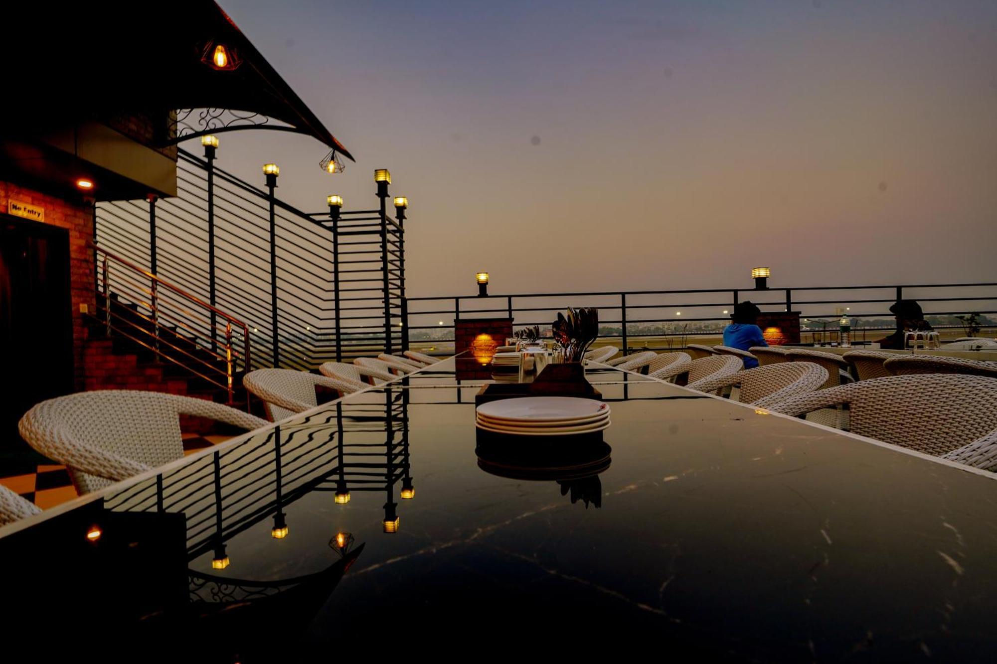 Hotel Cheelgadi Divisione di Divisione di Jaipur Esterno foto