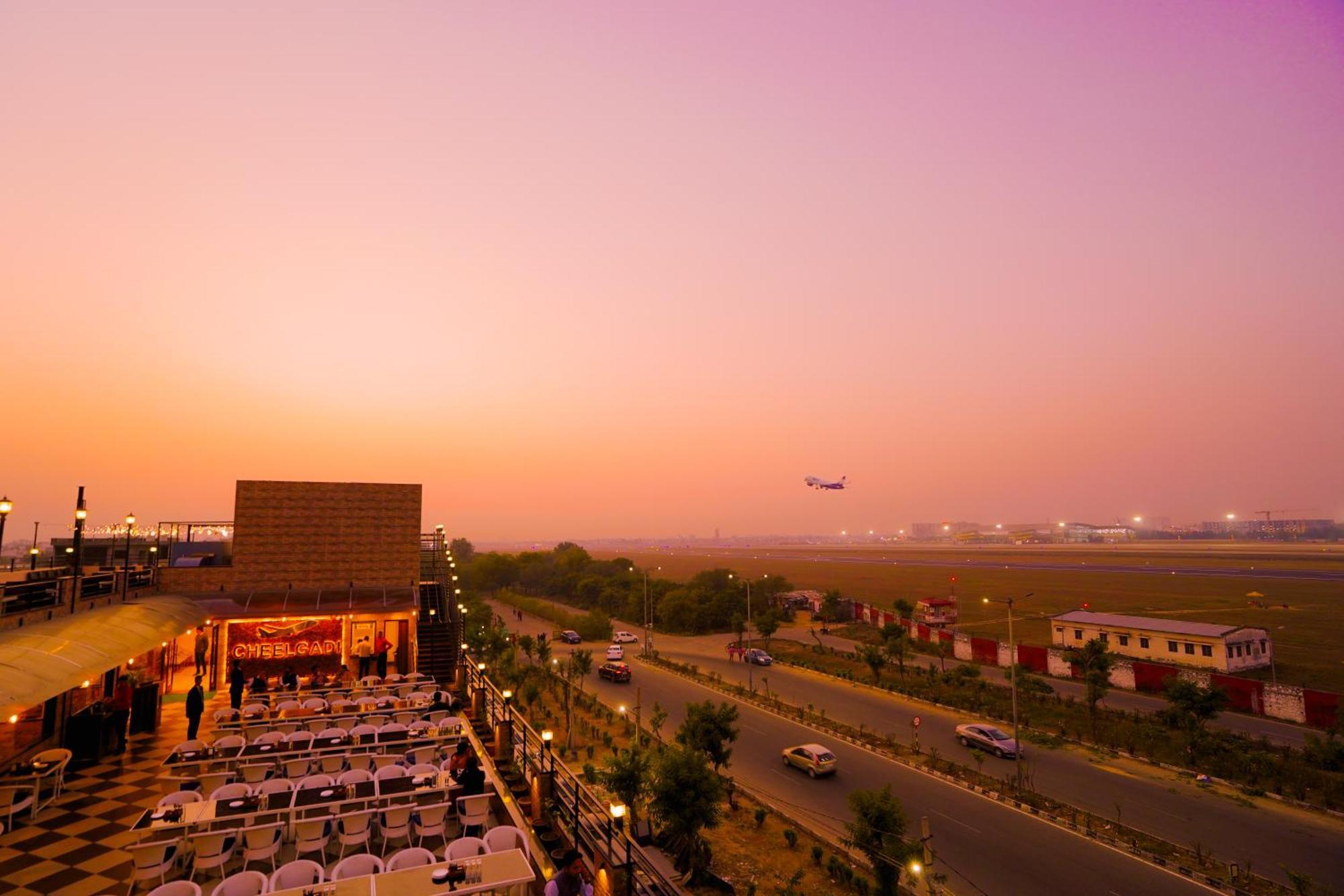 Hotel Cheelgadi Divisione di Divisione di Jaipur Esterno foto