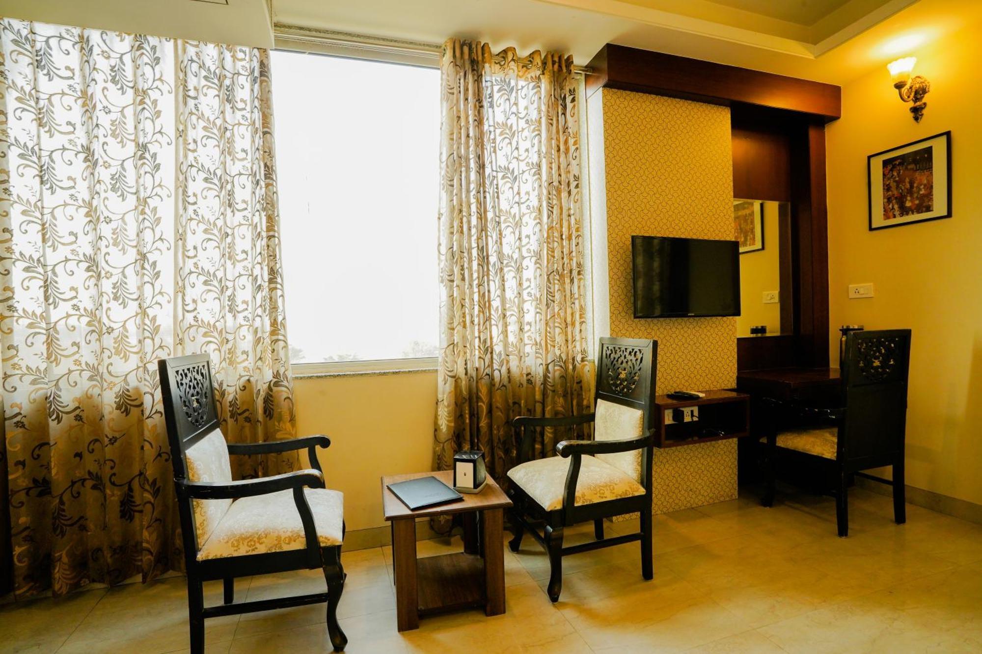 Hotel Cheelgadi Divisione di Divisione di Jaipur Esterno foto